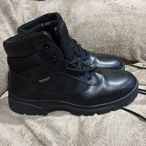 Sketchers Relaxed fit waterproof men’s Boot size 12